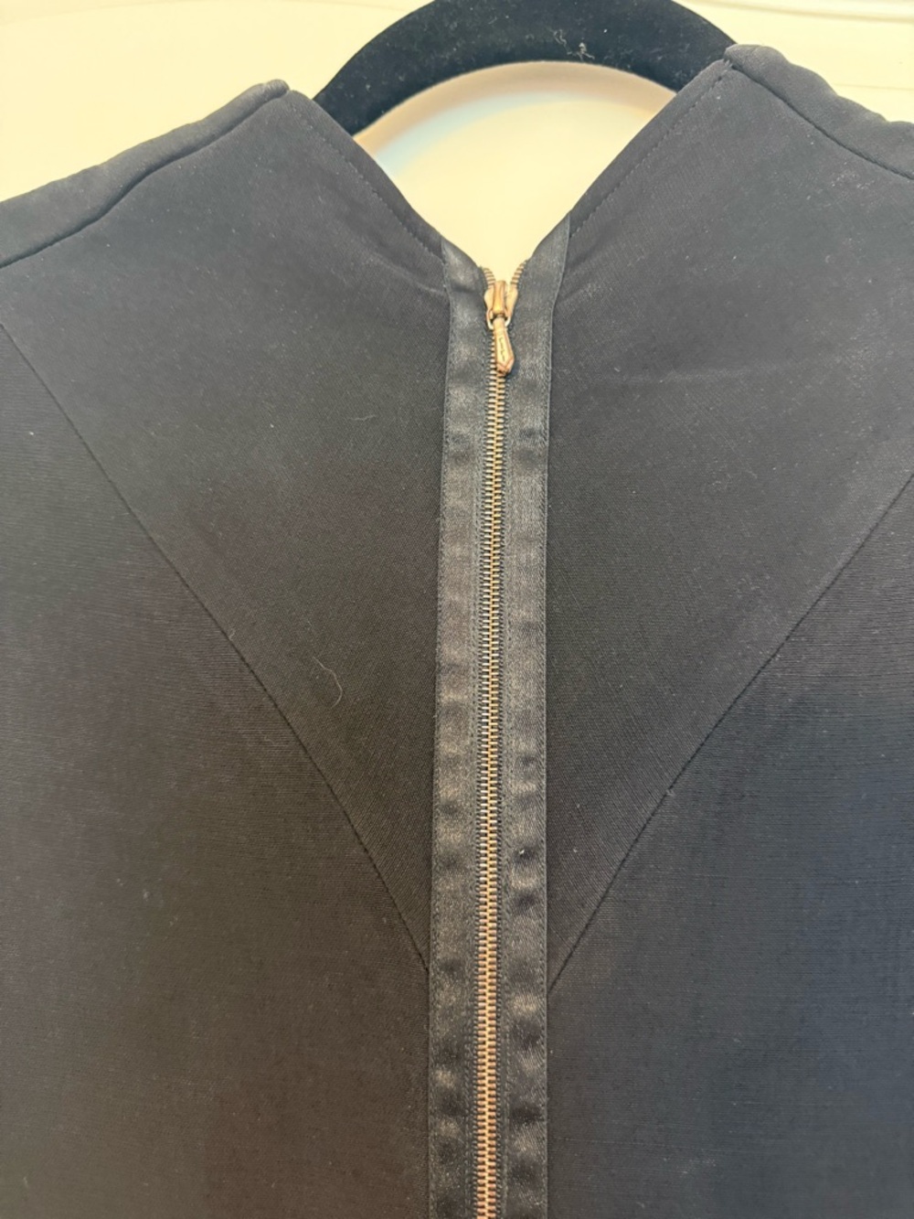 Victoria Beckham
Silk & Wool Panelled Dress - Picture 5 of 9